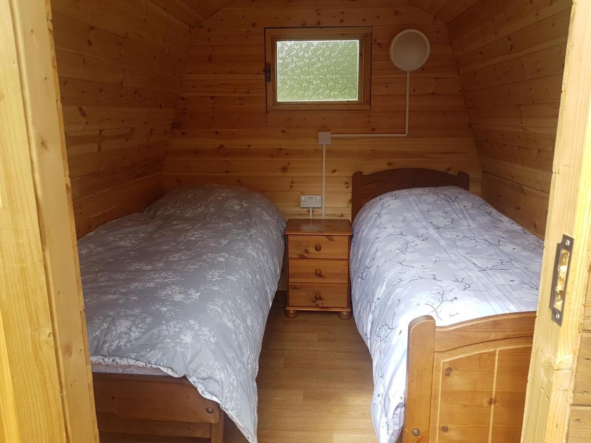 Rum Bridge Fisheries "The Cabin" Hotel Clare Exterior foto