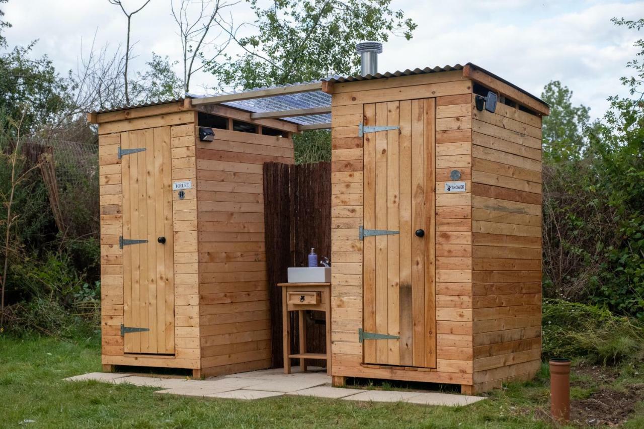 Rum Bridge Fisheries "The Cabin" Hotel Clare Exterior foto
